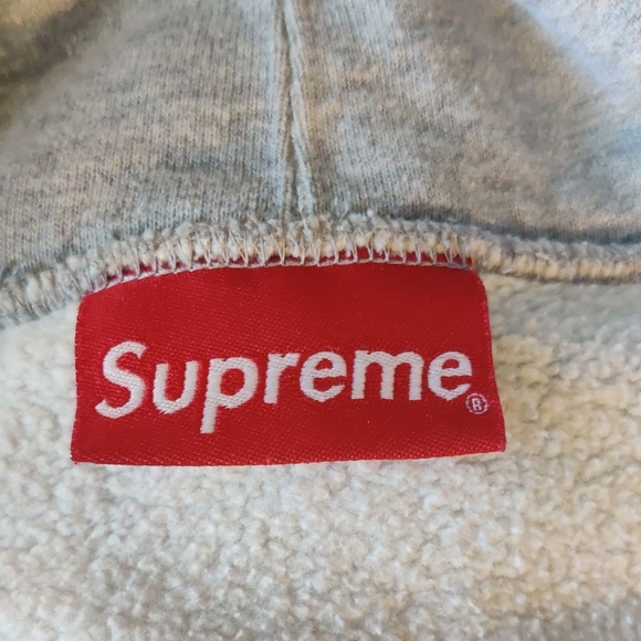 Supreme Gray Hoodie for Men  Size Medium - Picture 4 of 6